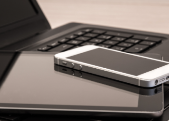 Navigating the Ethical Dilemmas of Digital Culture: Privacy, Representation, and Online Communities