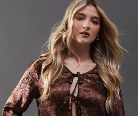 Warehouse Fashion: Discover Bold, Modern Style for Every Occasion